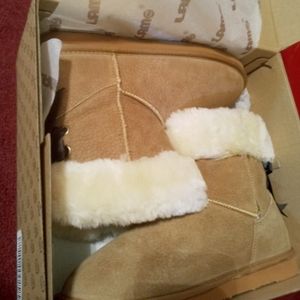New lamo boots